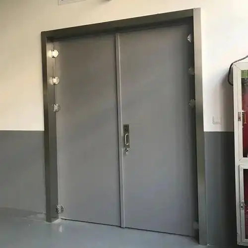 What materials are used as fire door infill? And what are the density and fire resistance specifications?
